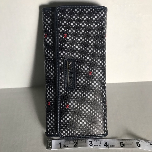 Nautica Brand New Wallet Snap Trifold - Picture 7 of 7